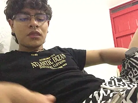 xhecho uzumaki online show from 06-13-26, 05:05