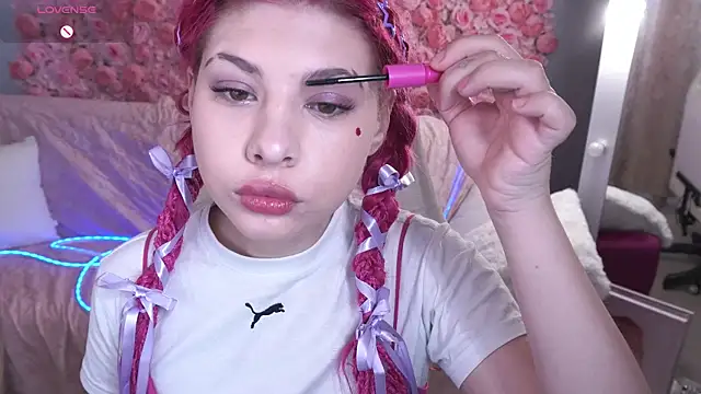 PinkyTrix online show from 04-24-26, 05:54