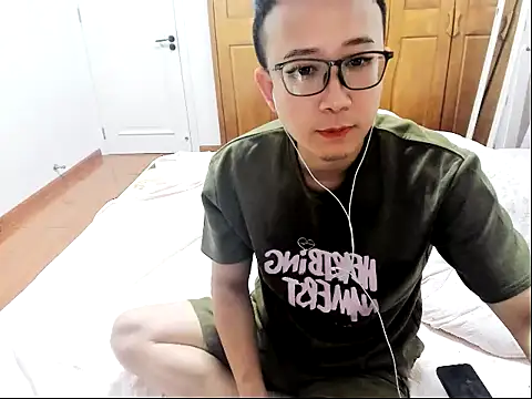 qwekissok online show from 04-18-26, 12:42