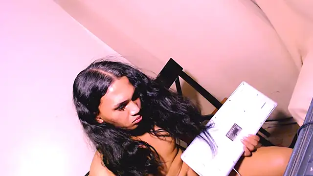 slutty aki online show from 05-16-26, 10:36