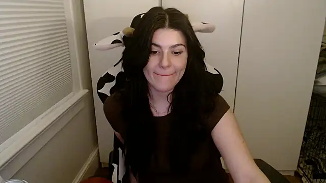 cassiealvarez online show from 04-23-26, 01:51