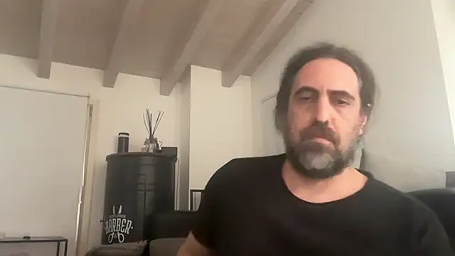 Snapshot of Mach3t3 chatting on 04-14-26, 10:32 Mach3t3 online show from 04-14-26, 10:32