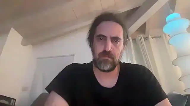 Snapshot of Mach3t3 chatting on 04-17-26, 05:27 Mach3t3 online show from 04-17-26, 05:27