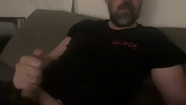 Snapshot of Mach3t3 chatting on 04-20-26, 03:20 Mach3t3 online show from 04-20-26, 03:20
