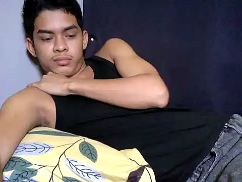 yourhotasian jhonpol16 online show from 06-30-26, 05:52