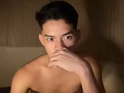 yourhotasian jhonpol16 online show from 07-03-26, 03:51