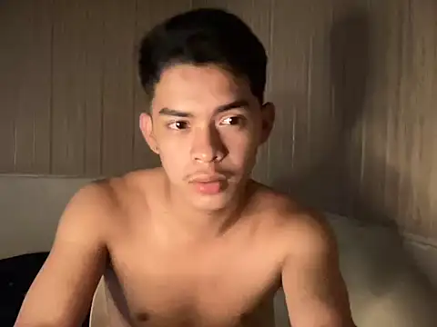 yourhotasian jhonpol16 online show from 07-07-26, 08:51