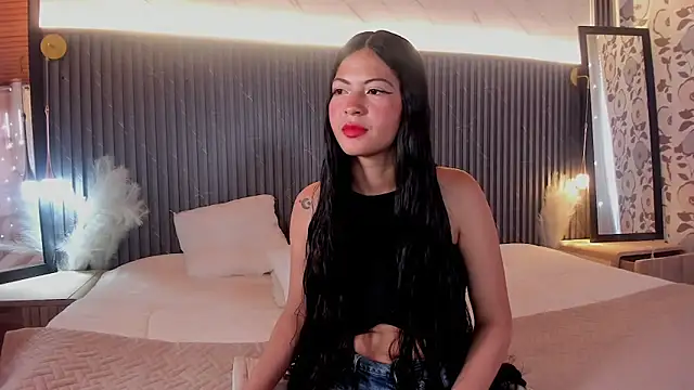 zoe castillo online show from 04-21-26, 08:01