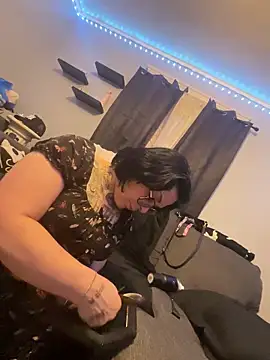 Snapshot of AmalaHexx chatting on 04-14-26, 12:16 AmalaHexx online show from 04-14-26, 12:16