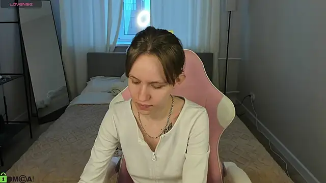 Milena Milyan online show from 04-30-26, 01:01