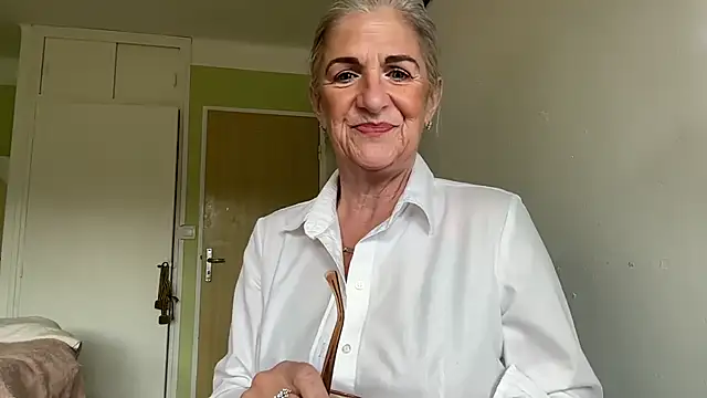 NaughtyMonicaUK online show from 05-16-26, 07:27