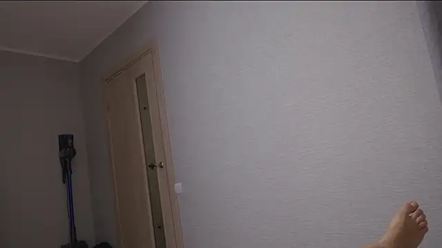 Snapshot of vesullillo chatting on 04-12-26, 11:37 vesullillo online show from 04-12-26, 11:37