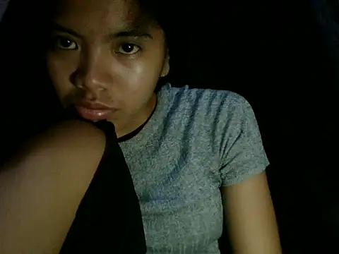 Snapshot of trixiavia chatting on 04-29-26, 01:37 trixiavia online show from 04-29-26, 01:37