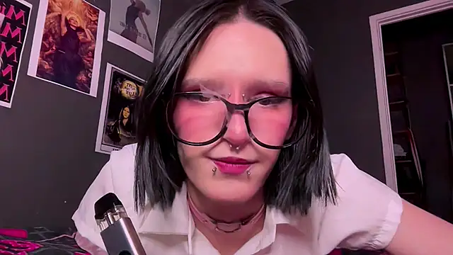 Niky Long online show from 04-20-26, 06:09