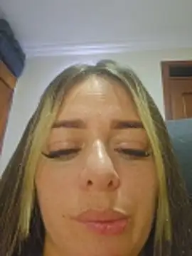 BriannaBunnyy online show from 05-13-26, 05:16