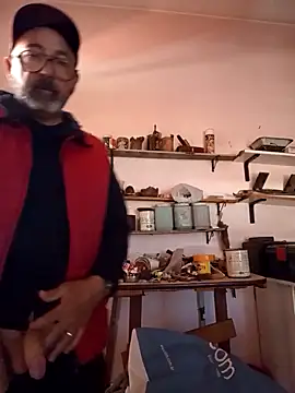 Snapshot of Dietosca chatting on 04-30-26, 03:18 Dietosca online show from 04-30-26, 03:18