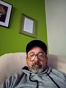 Snapshot of Dietosca chatting on 05-05-26, 04:59 Dietosca online show from 05-05-26, 04:59