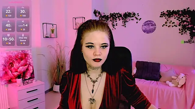 nikki kiss  online show from 07-08-26, 08:41