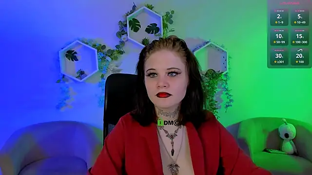 nikki kiss  online show from 07-10-26, 08:40