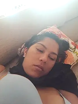 Snapshot of Bandida553 chatting on 04-13-26, 06:13 Bandida553 online show from 04-13-26, 06:13