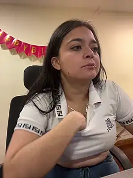 Snapshot of Selene__Ferrer chatting on 05-21-26, 01:07 Selene Ferrer online show from 05-21-26, 01:07