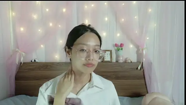 shy pink doll online show from 07-29-26, 03:43