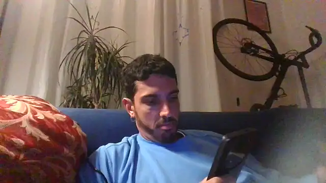 Snapshot of Bucefalo2024 chatting on 04-13-26, 06:13 Bucefalo2024 online show from 04-13-26, 06:13