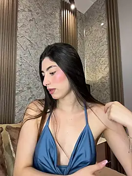 Snapshot of evelyn_hills chatting on 06-26-26, 03:16 evelyn hills online show from 06-26-26, 03:16