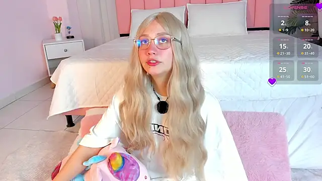 Snapshot of sweett_fire chatting on 04-30-26, 08:57 sweett fire online show from 04-30-26, 08:57