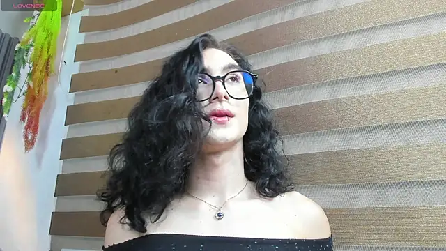 Snapshot of Shammy_rosse chatting on 07-20-26, 08:11 Shammy rosse online show from 07-20-26, 08:11