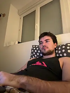 Weanny online show from 04-16-26, 07:47