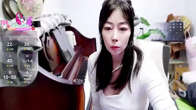 luna-ff online show from 04-16-26, 01:56