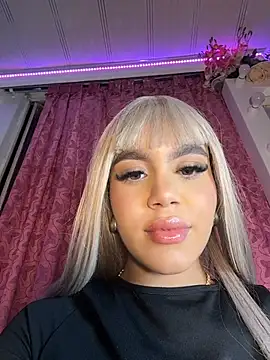 Tyra malkovaa online show from 05-06-26, 03:57