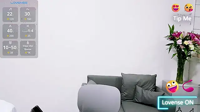 youyou-55 online show from 04-19-26, 12:15
