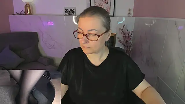Alexandra Kind online show from 04-26-26, 08:50
