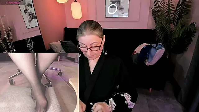 Alexandra Kind online show from 05-06-26, 08:58