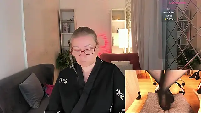 Alexandra Kind online show from 07-12-26, 11:07