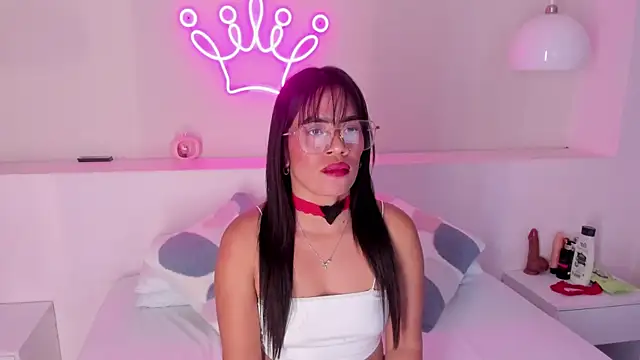 CatalinaRey online show from 04-16-26, 04:02