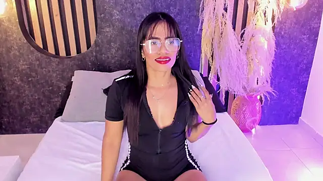 CatalinaRey online show from 05-25-26, 11:05