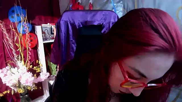 Queenscarlettsecret online show from 07-06-26, 01:41