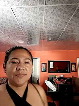 elisa-bebe online show from 04-23-26, 03:36