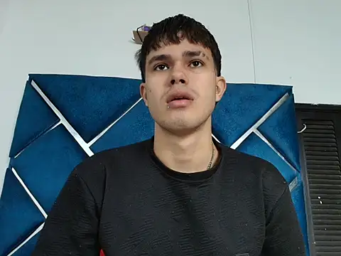 EdwinBoys online show from 05-05-26, 01:19