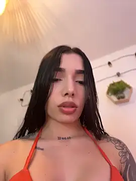 Snapshot of milasantana_ chatting on 06-20-26, 11:18 milasantana online show from 06-20-26, 11:18