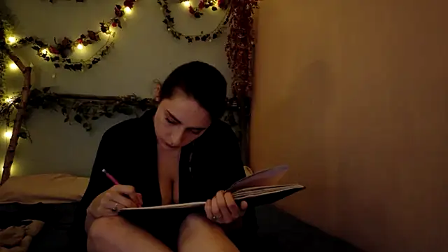 missclochette online show from 04-30-26, 12:22