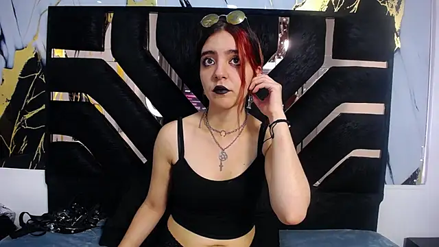 amberblackcs01 online show from 05-05-26, 03:09