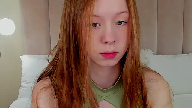 AdeleLang online show from 05-16-26, 03:36