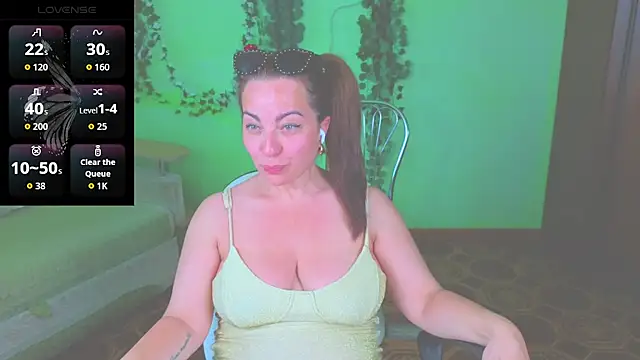 Snapshot of Zoe_Zephyr chatting on 06-19-26, 06:40 Zoe Zephyr online show from 06-19-26, 06:40