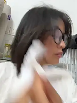 Faye-baby online show from 06-16-26, 03:58