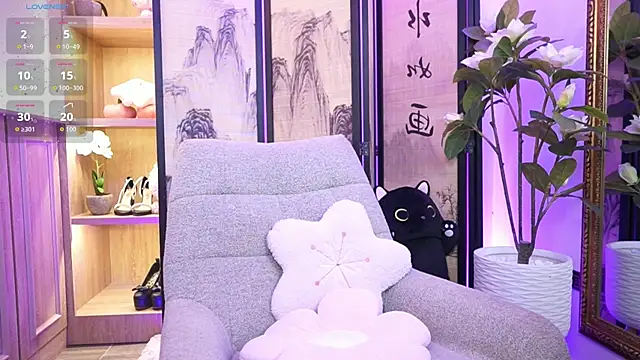 Snapshot of AlinaBennet_ chatting on 07-11-26, 11:35 AlinaBennet online show from 07-11-26, 11:35