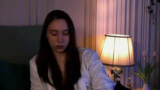 Snapshot of Suzaneey chatting on 06-19-26, 08:01 Suzaneey online show from 06-19-26, 08:01